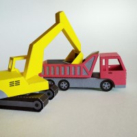 Lançados novos modelos de escavadeira e caminhão basculante