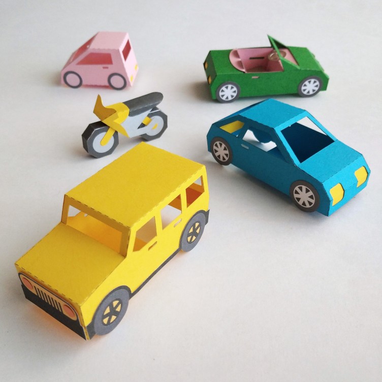 CARROS E MOTOCICLETA. 5 brinquedos de papel