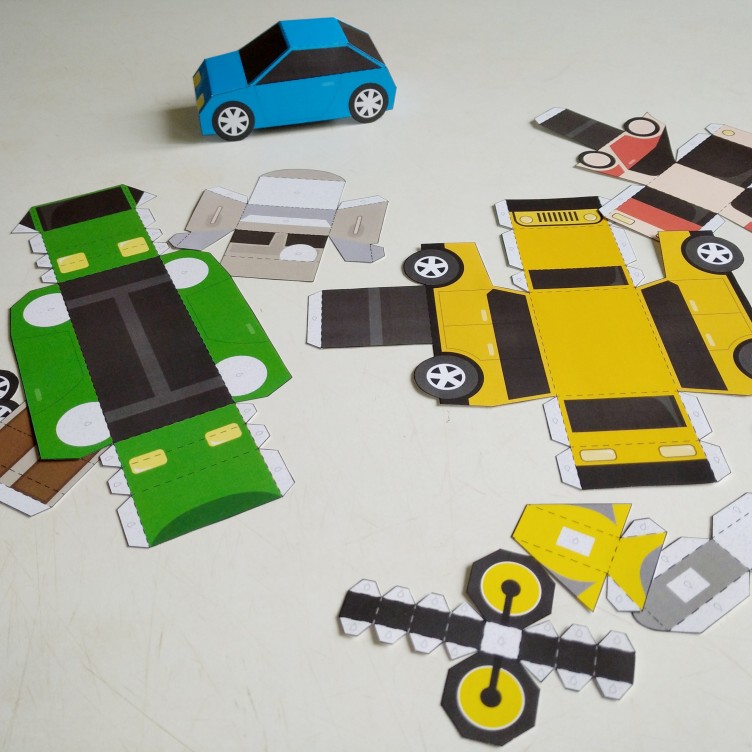 5 brinquedos de papel CARROS E MOTOCICLETA